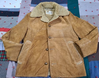 Vintage 1960s 70s Lakeland CLicker Suede Mouton button up car coat jacket Chest: 44 L