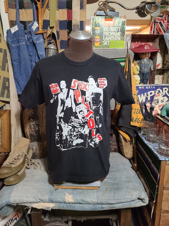 Vintage 1995 Sex Pistols Punk Rock God Save the Qu