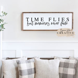 Time Flies But Memories Never Fade SVG, PNG File, Entryway SVG, Mudroom Svg, Home Decor File, Living Room Svg, Modern Farmhouse Sign Svg