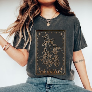 The Magician Tarot Card TShirt, Frog Tarot Card Shirt, Trendy Goblincore Clothing, Witchy Cottagecore Tee, Tarot Lover Gift, Witchy Top