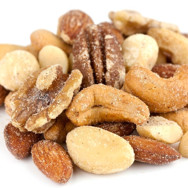 Roasted & Salted Deluxe Nut Mix ~ Always Fresh and Fast Shipping ~ 10 Ounce Resealable Bag ~ No Peanuts ~ Personalize ~ Makes A Great Gift!