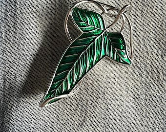 Elven Leaf Enamel Pin Ivy Leaf Jewellery Elfin Pins, Elf EvenStar necklace, Arwen&#39;s pins, for Jacket, Lorien Gift Brooch Cloak Clasp gift
