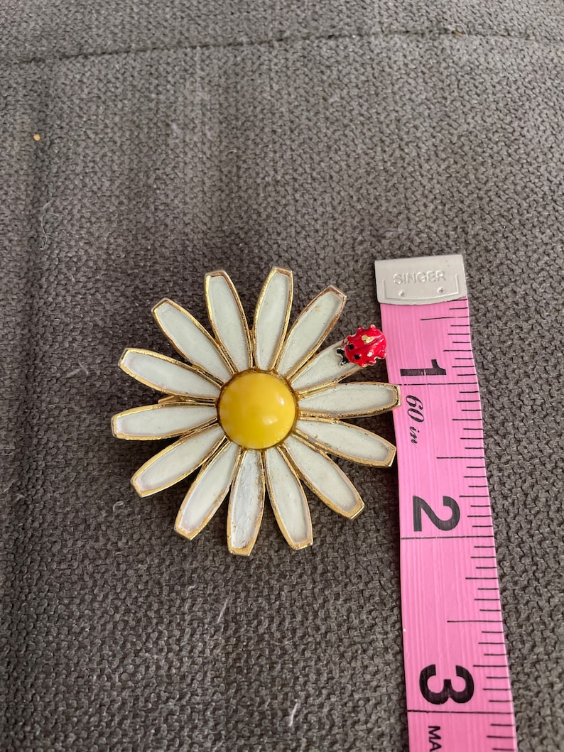 Weiss Signed Daisy Flower Brooch With White and Yellow Enamel and a ...
