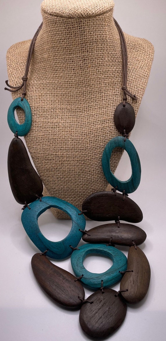 Turquoise and brown wood statement necklace. Boho 