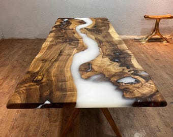 カスタムホワイトエポキシリバーテーブルライブエッジウォールナットウッドスラブ