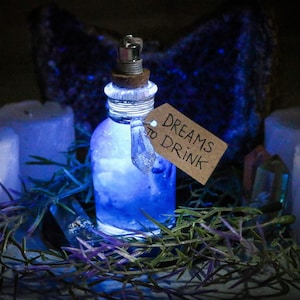 MAGIC POTION WITH LED light / Cosmic Stardust Potion / with cloud effect / nice gift Fantasy Flask Galaxy Inna bottle Nebula magic