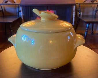 Pot de haricots Frankoma avec couvercle - Jaune soleil - 4V - Plat de cocotte en poterie fait à la main - rétro vintage