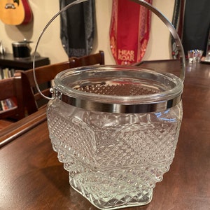 Anchor Hocking Crystal Cut Wexford Pressed Glass Ice Bucket with Silver Handle image 2