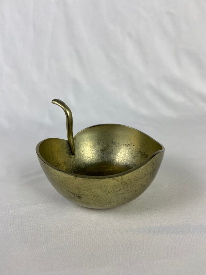 Vintage Brass Apple Bowl Trinket Container Vanity Dresser Change Holder Valet Cup image 4