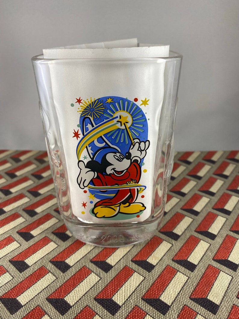 Mickey Mouse Glass Fantasia Walt Disney World McDonald's CELEBRATION-promotie Verzamelobject 2000 Als nieuwe staat afbeelding 1