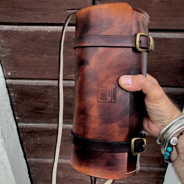 Italian leather bag, vintage style, shoulder bag, postman bag, café racer, men's bag, cylindrical bag, women's bag, Italy