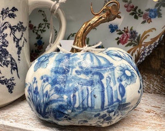 Calabaza artesanal clásica de estilo chinoiserie de Pastoral Vista