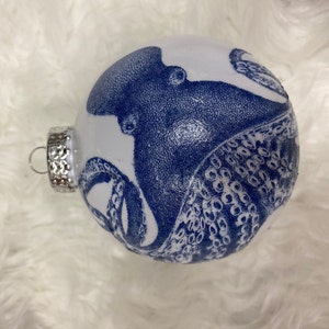 ARTISANAL CHINOISERIE ORNAMENT  &quot;Indigo Octopus&quot; Theme