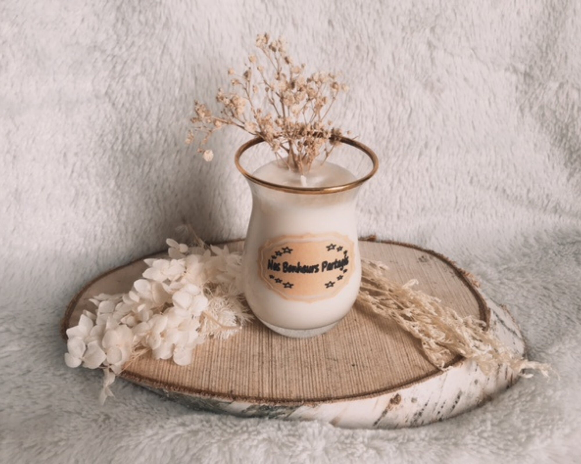 Musc Blanc N1 Fleurs Sechees Bougies Parfumees Artisanales Nos Bonheurs Partages Collection Florale