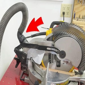 Vielseitiger 90-Grad-Schlauchadapter für die Staubsammlung der Gehrungssäge