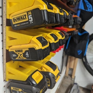 Dewalt 20V Battery Horizontal Mount-Space-Saving
