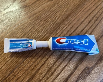 Travel Toothpaste Transfer Tool - Simplify Your Dental Care