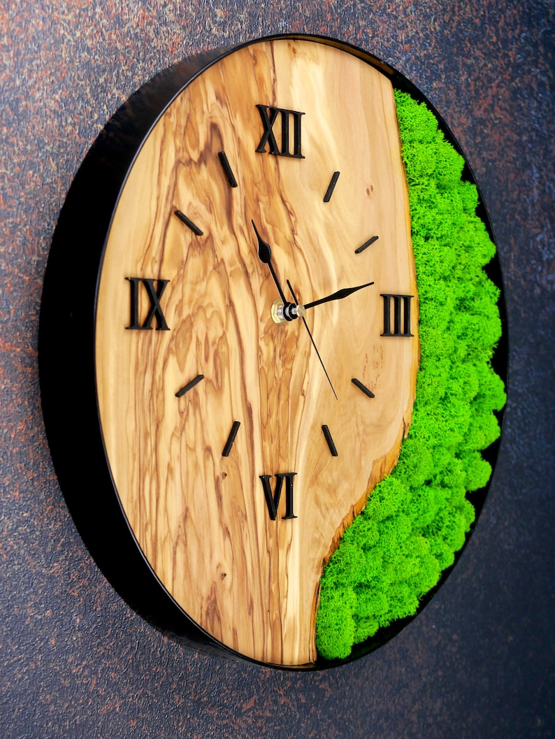 Horloge murale sur mesure avec de la mousse, horloge murale en bois, horloge pour le salon, la chambre, le bureau, décoration d'intérieur image 3