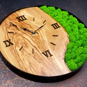 Horloge murale sur mesure avec de la mousse, horloge murale en bois, horloge pour le salon, la chambre, le bureau, décoration d'intérieur image 2