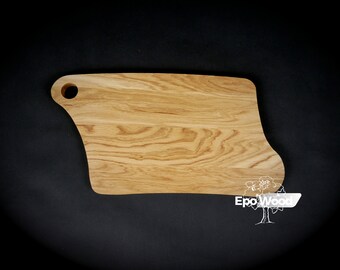 Elegant oak wood cutting board - Handcrafted and finished with natural oil - Customization available!