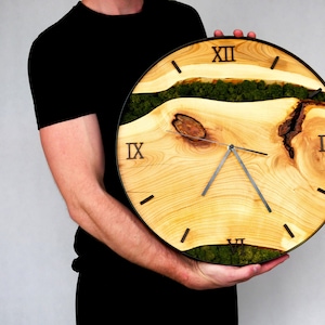 Custom made wall clock with moss. Clock with moss for the living room, bedroom, office. image 8