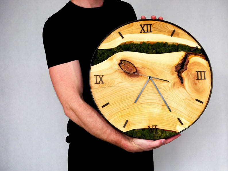 Custom made wall clock with moss. Clock with moss for the living room, bedroom, office. image 8