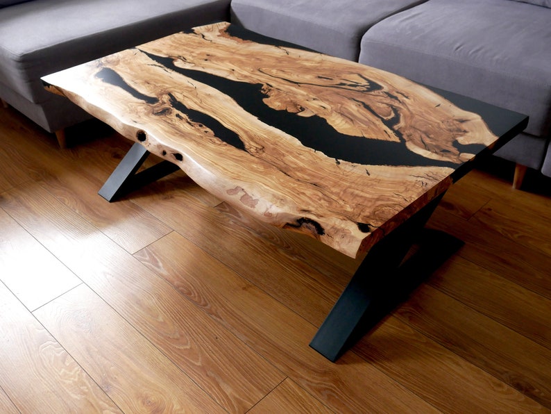 Table basse époxy sur mesure, table basse personnalisée, salon, table de salon, table Live Edge, table en bois d'olivier image 1