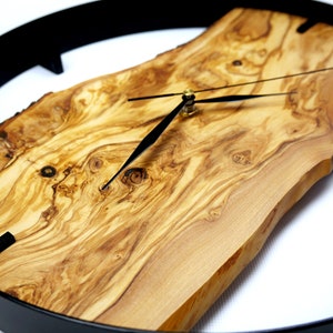 Horloge murale olive sur mesure. Horloge murale pour le salon, la chambre, le bureau. image 6