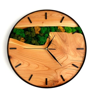 Custom made wall clock with moss. Clock with moss for the living room, bedroom, office. image 7