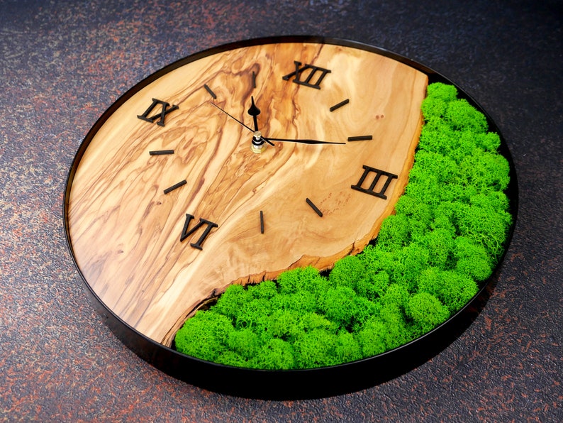 Horloge murale sur mesure avec de la mousse, horloge murale en bois, horloge pour le salon, la chambre, le bureau, décoration d'intérieur image 6