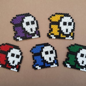 SUPER MARIO Shy Guy gemaakt van ijzeren kralen