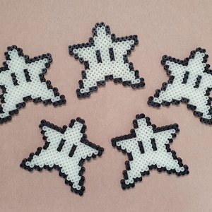 SUPER MARIO Noctilucent super star made of fuse beads
