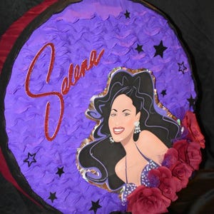 SELENA PIÑATA!