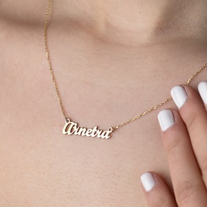 Collar con nombre delicado de oro macizo de 14 quilates, collar con nombre personalizado, joyería con nombre hecha a mano en oro, collar con nombre personalizado, regalo del Día de la Madre para ella