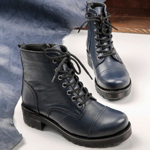 Handgemaakte leren laarzen cadeau voor haar, leren laarzen voor vrouwen, marineblauwe laarzen, cadeau voor haar, cadeau voor moeder, winterlaarzen,