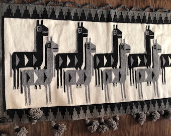 Alfombra vintage hecha a mano con motivo de llama de Ecuador