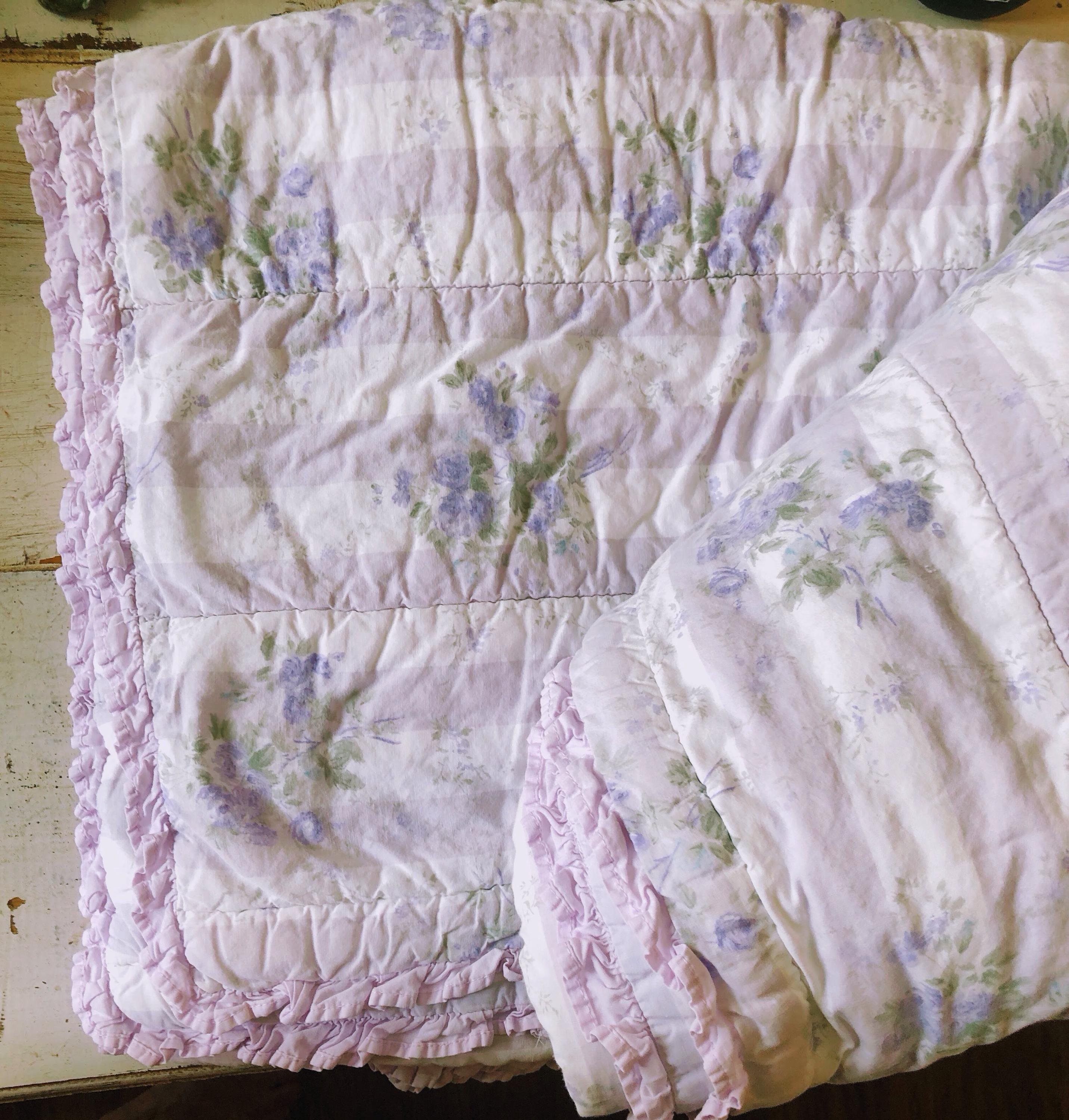 Shabby Chic シャビーシックヴィンテージベッドカバー 大人かわいい♪シャビーシックなベッドの作り方 | おしゃれな