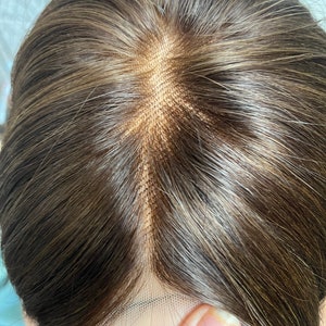Topper de cabello frontal de encaje - área de cobertura grande - cabello humano Remy más fino