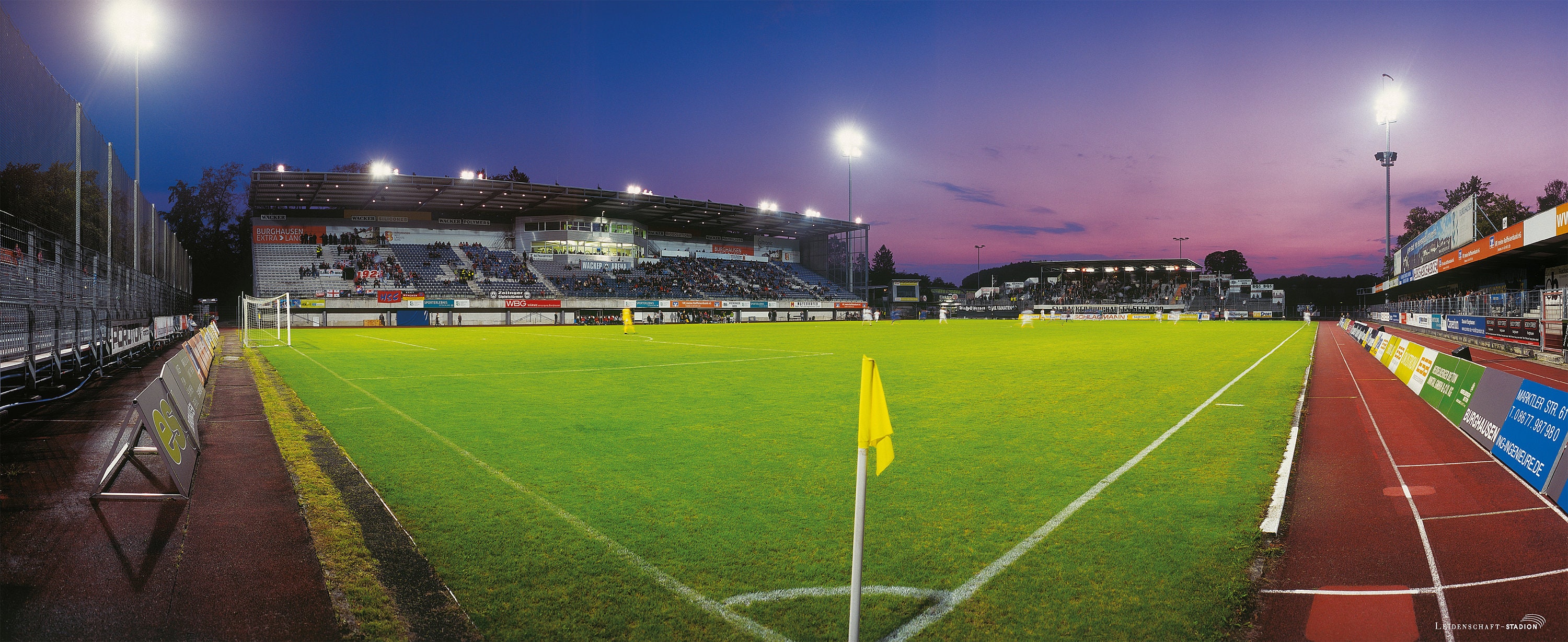 Stadionposter Burghausen Panorama – 85 x 34,7 cm – 120 x 50 cm – 240 x 100 cm – Panorama