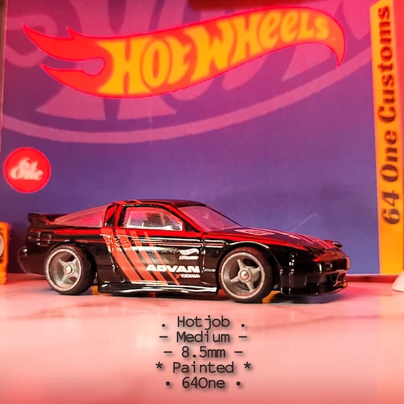 1*3様 Hot Wheels Crazy Horse ミニカー 71PXl7mKudL._UF894,1000_QL80_.jpg