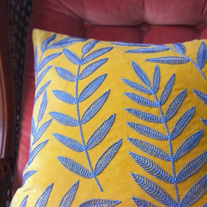 Embroidery Pattern – LEAFLEY – PDF Instant Download Hand Embroidery Pattern – sized for Hoops, and Square and Lumbar Decorative Pillows