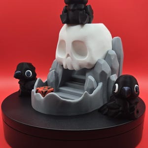 Raven Skull Dice Tower: Macabre Magnetic DnD Accessory