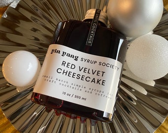 Red Velvet Cheesecake Coffee & Cocktail Syrup - 10 oz / 300 ml