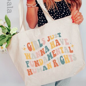 Bolso de mano inspirador, Las niñas sólo quieren tener bolsa de mano de derechos fundamentales, Igualdad de mujeres, Igualdad racial, Bolsa de mano de derechos LGBT, Tote retro imagen 2