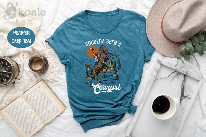 a t - shirt with a picture of a gorilla on it