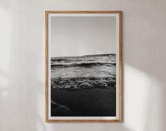 Impresión fotográfica de playa en blanco y negro: Arte mural de galería costera (descarga digital)
