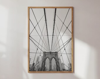 Impresión del Puente de Brooklyn: Póster turístico de Nueva York en blanco y negro (descarga digital)