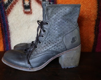 Lace Up Gray Textured Leather Handmade Italy Lace Up Boots
