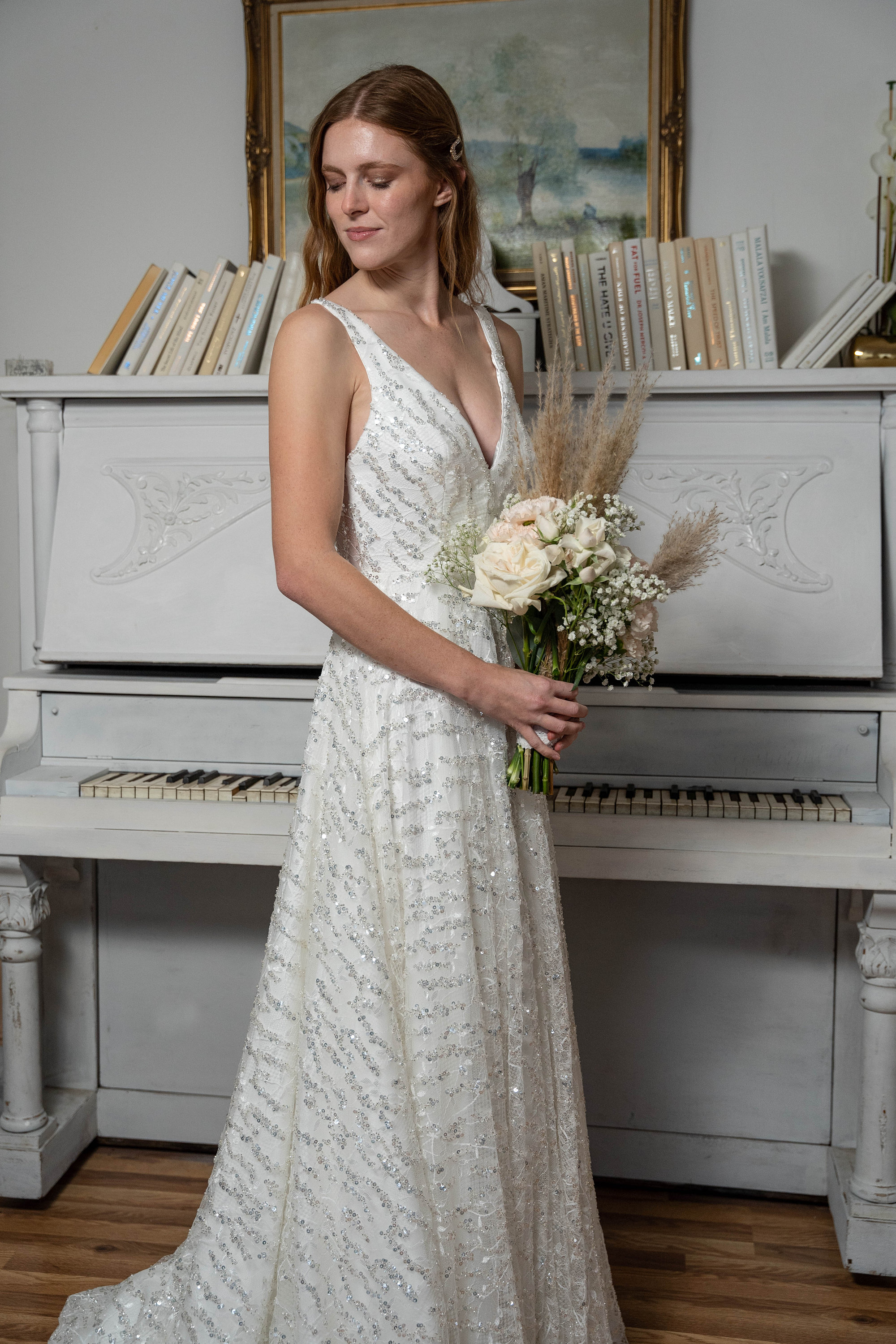 jewel lace a line wedding dress with beading White Ball Gown Jewel Neck Beading Floor-Length Bridal Wedding Dress