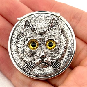 Silver Plated Cat Vesta with Yellow Eyes, Novelty Cat Vesta, Match Safe, Match Striker, Decorative Match Storage, Novelty Snuff Box